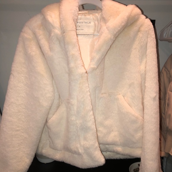 Aeropostale Jackets & Blazers - Aeropostale Fluffy Coat